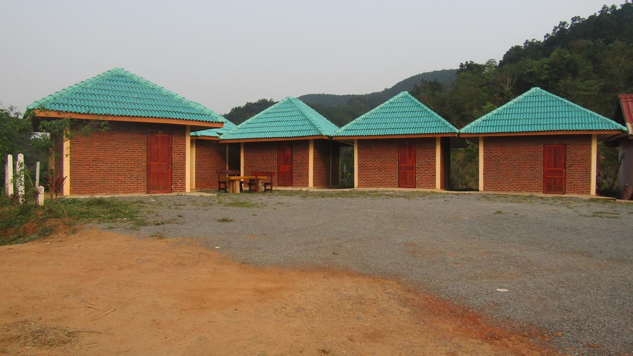 Chomdoy Bungalow & Restaurant Луангнамтха Экстерьер фото