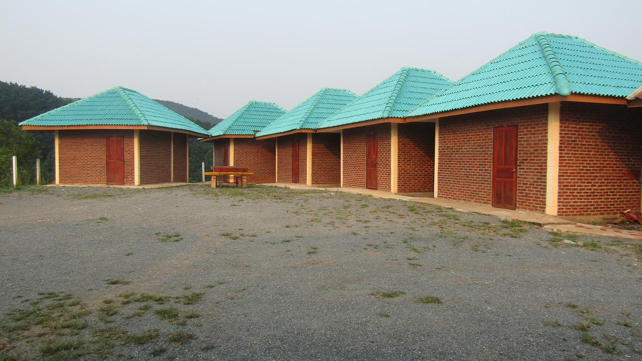 Chomdoy Bungalow & Restaurant Луангнамтха Экстерьер фото