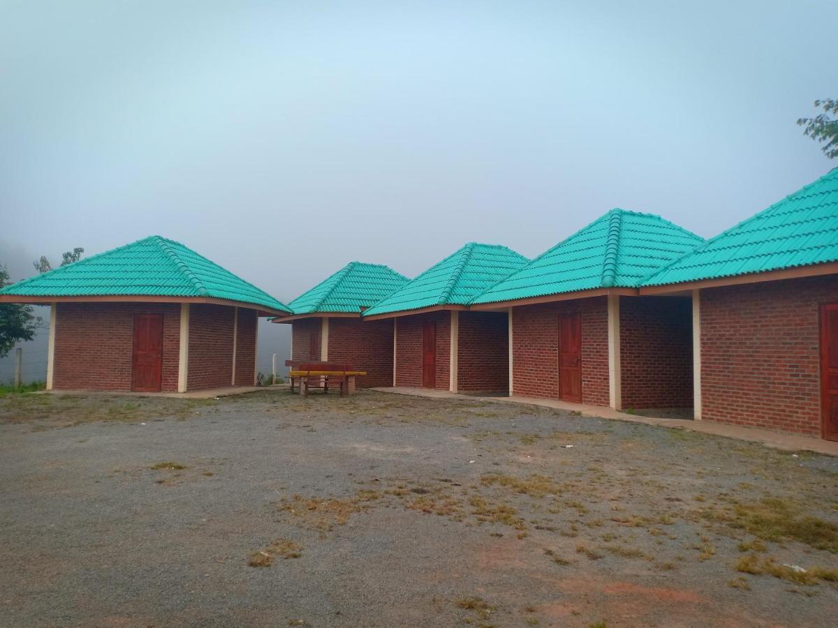 Chomdoy Bungalow & Restaurant Луангнамтха Экстерьер фото